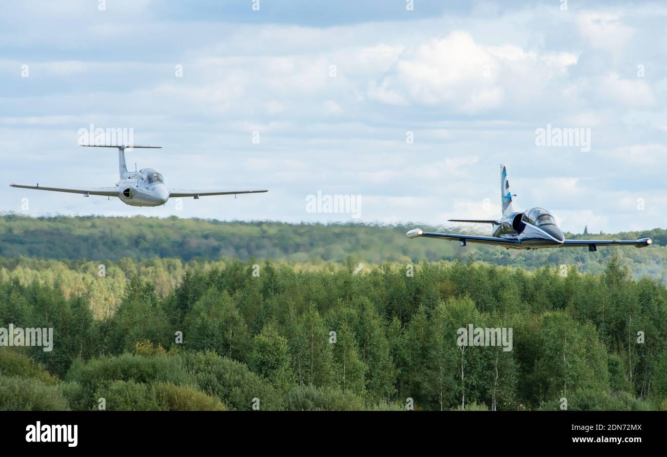 September 12, 2020, Kaluga region, Russia. Training aircraft Aero L-39 Albatros and Aero L-29 Delfin perform a training flight at the Oreshkovo airfie Stock Photo