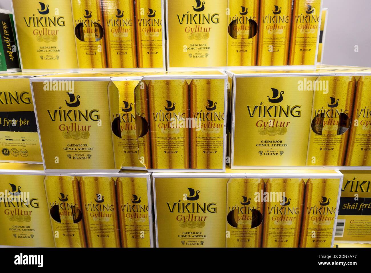 Display Of Icelandic Viking Beer Viking Gylltur In The State Run Vinbudin Liquor Store Iceland Stock Photo