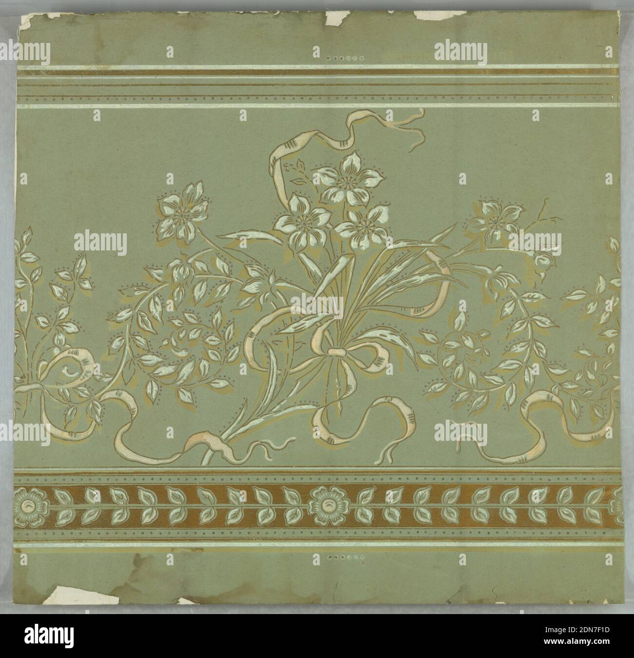 Frieze, Machine-printed, ingrain paper, mica, Wide frieze containing white and gold flowers tied with white ribbon, gold and white stylized floral and leaf banding at bottom, printed on pale green ground., USA, 1890–1900, Wallcoverings, Frieze Stock Photo