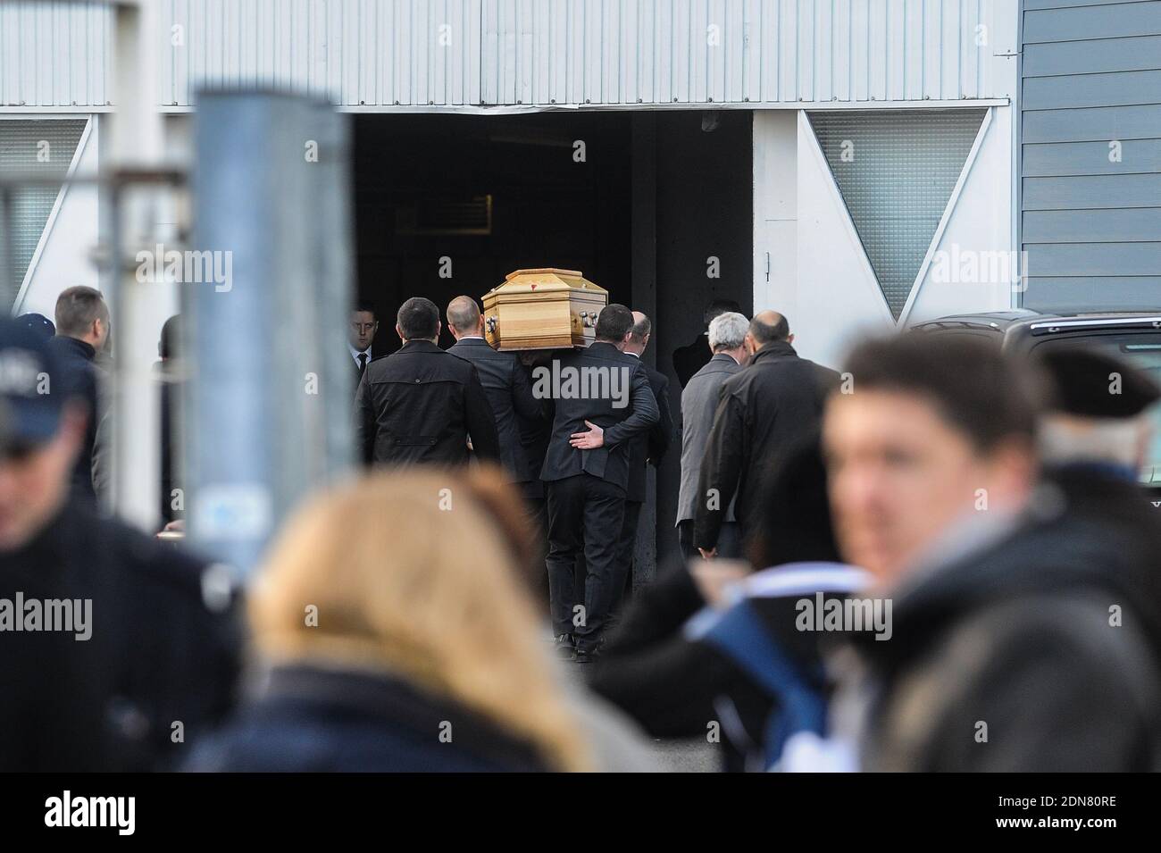 The coffin arriving for the funeral of French cartoonist and Charlie Hebdo editor Stephane 'Charb' Charbonnier, on January 16, 2014 in Pontoise, outside Paris. Twelve people were killed, including cartoonists Charb, Wolinski, Cabu and Tignous and deputy chief editor Bernard Maris when gunmen armed with Kalashnikovs and a rocket-launcher opened fire in the Paris offices of Charlie Hebdo on January 7. Photo by ABACAPRESS.COM Stock Photo