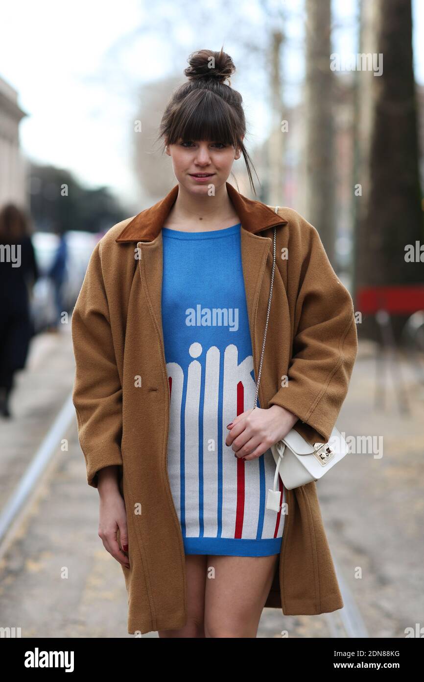 Street style, Annalisa Arcando (fashion blogger) arriving at Gucci Fall-Winter 2015-2016 ready-to-wear show held at Pizza Oberdan in Milan, Italy, on February 25th, 2015. She is wearing American Apparel coat, An Italian Theory dress, Furla bag. Photo by Marie-Paola Bertrand-Hillion/ABACAPRESS.COM Stock Photo