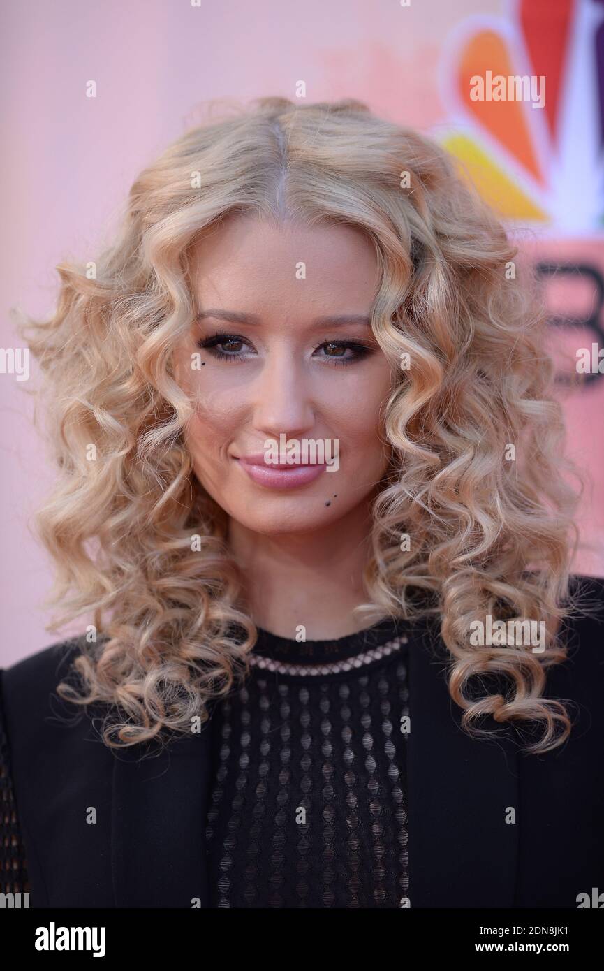 Cheveux Frises High Resolution Stock Photography And Images Alamy