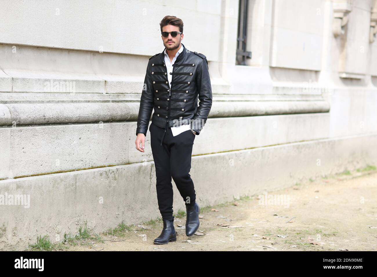 Street style, Mariano Di Vaio arriving at Mugler Fall/Winter 2015-2016  ready-to-wear show held at Grand Palais in Paris, France, on March 7th,  2015. Photo by Marie-Paola Bertrand-Hillion/ABACAPRESS.COM Stock Photo -  Alamy