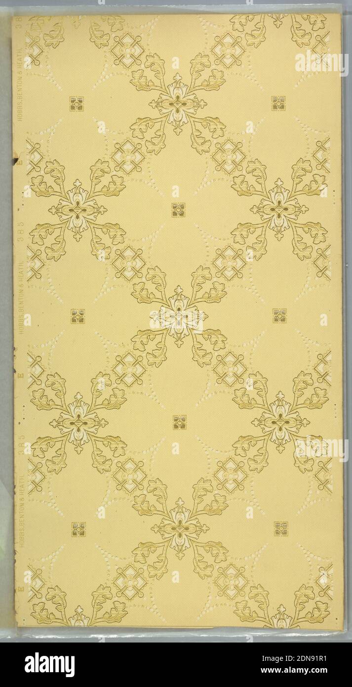 Ceiling paper, Hobbs, Benton & Heath, Hoboken, New Jersey, Machine-printed paper, Large lattice design of geometric and foliate medallions. Center of each square space has fleuron and beading that forms petal-like design. Background of light dots and vermiculation. Beige ground. Printed in tans, white and metallic gold. Printed in selvedge: 'Hobbs. Benton & Heath.' Pattern number '385' 'E', Hoboken, New Jersey, USA, 1905–1915, Wallcoverings, Ceiling paper Stock Photo