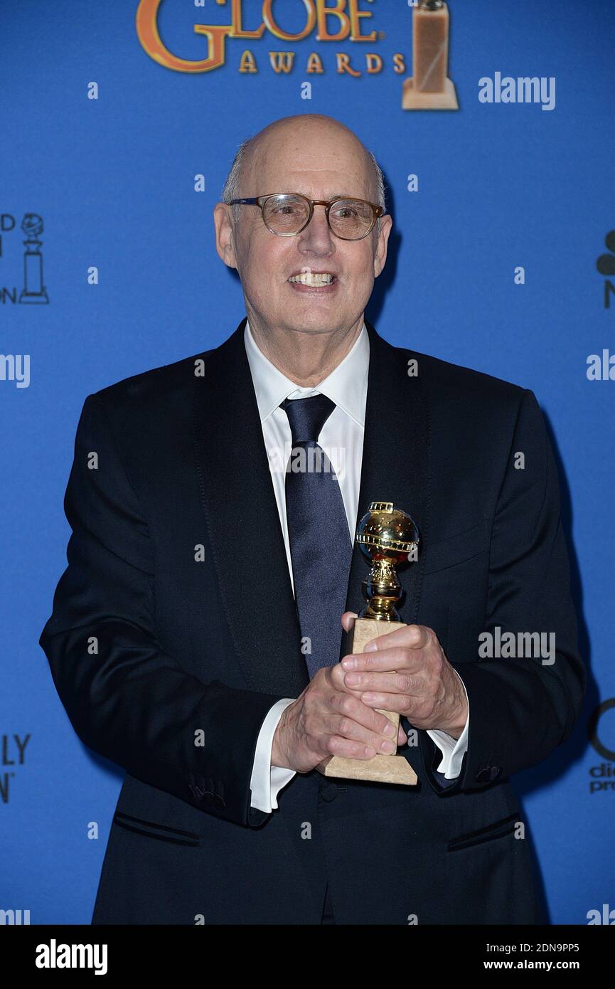 Best actor Jeffrey Tambor posing in the press room at the 72nd annual