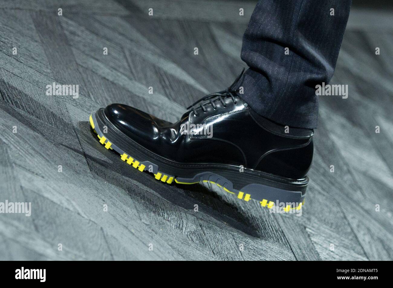 Talons aiguilles hi-res stock photography and images - Page 8 - Alamy