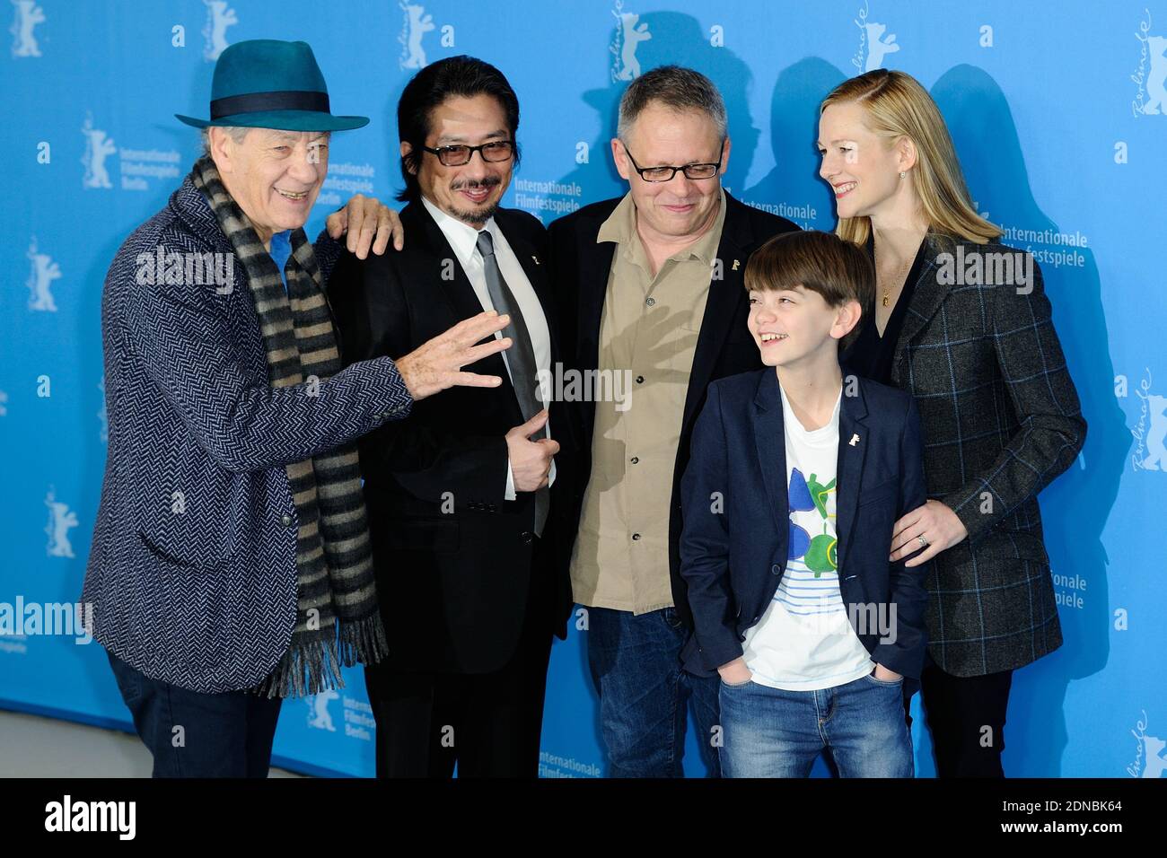 Milo Linney Ian McKellen, Bill Condon, Laura Linney and Milo Parker attending the ...