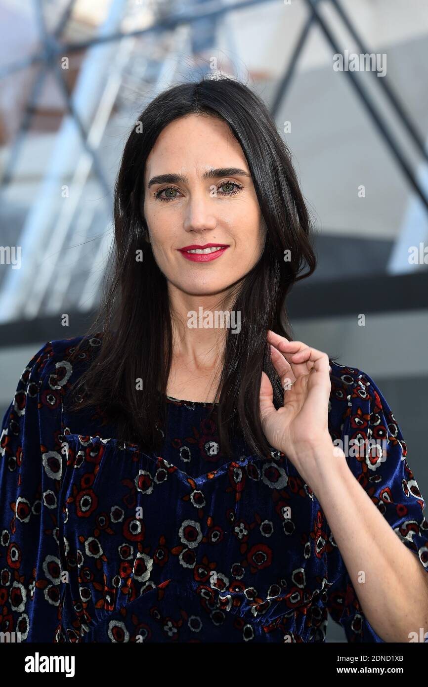 Louis Vuitton - Jennifer Connelly at the Louis Vuitton Women's Fall 2015  Fashion Show by Artistic Director of Women's Collections Nicolas  Ghesquière.