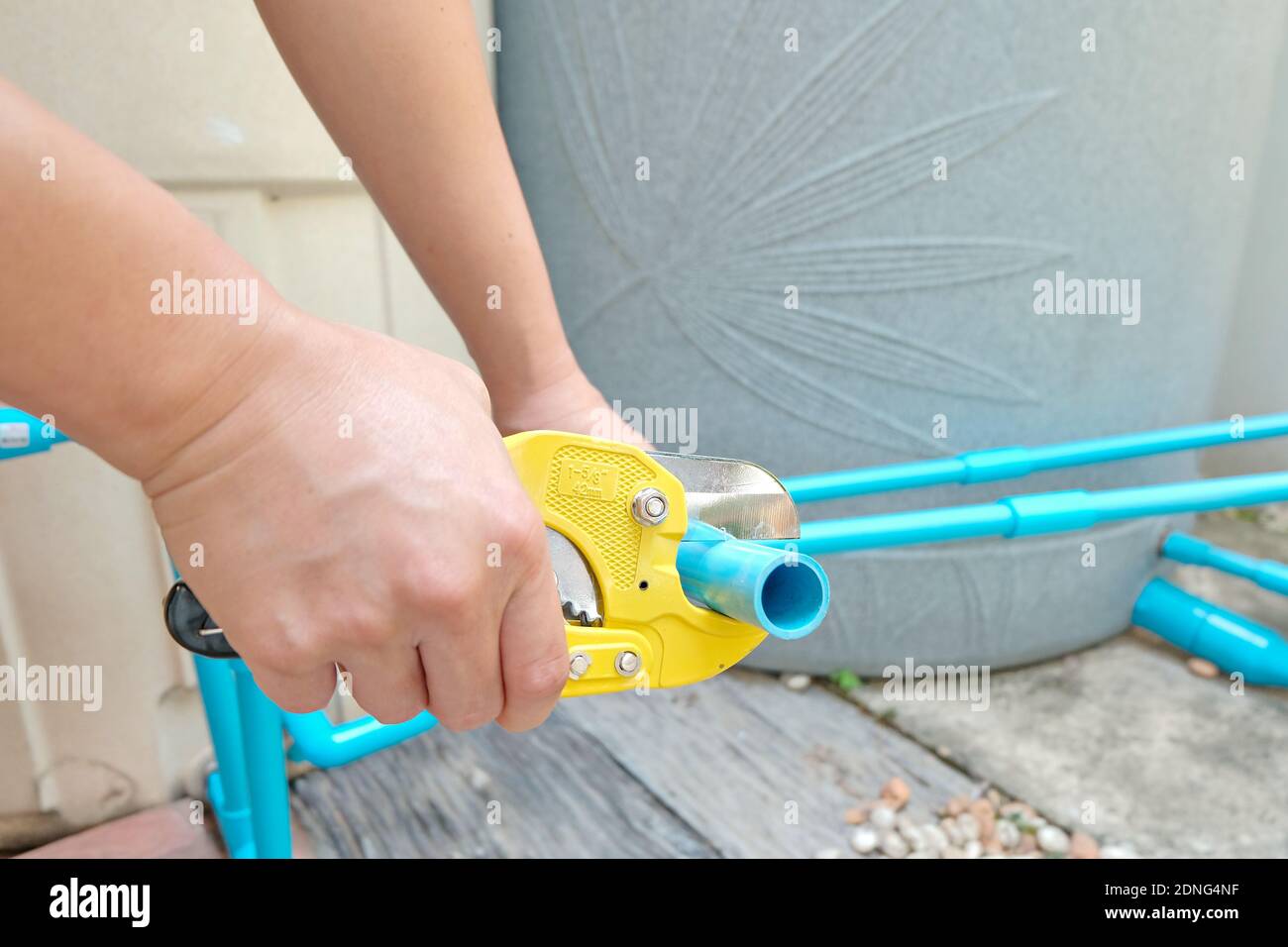 Diy Water Pipe Cutting By Cutting Tool Stock Photo Alamy