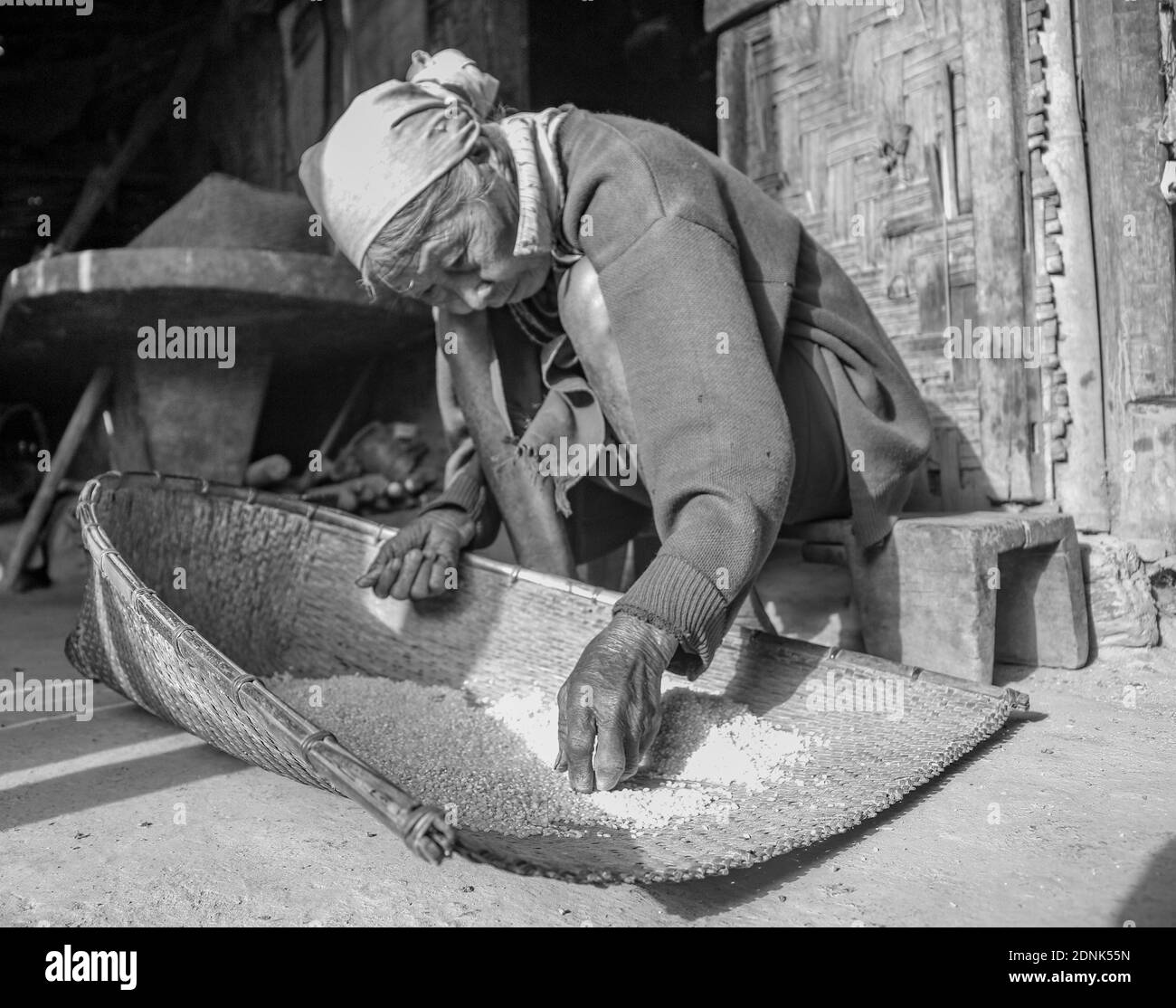 Cleaning rice hi-res stock photography and images - Alamy