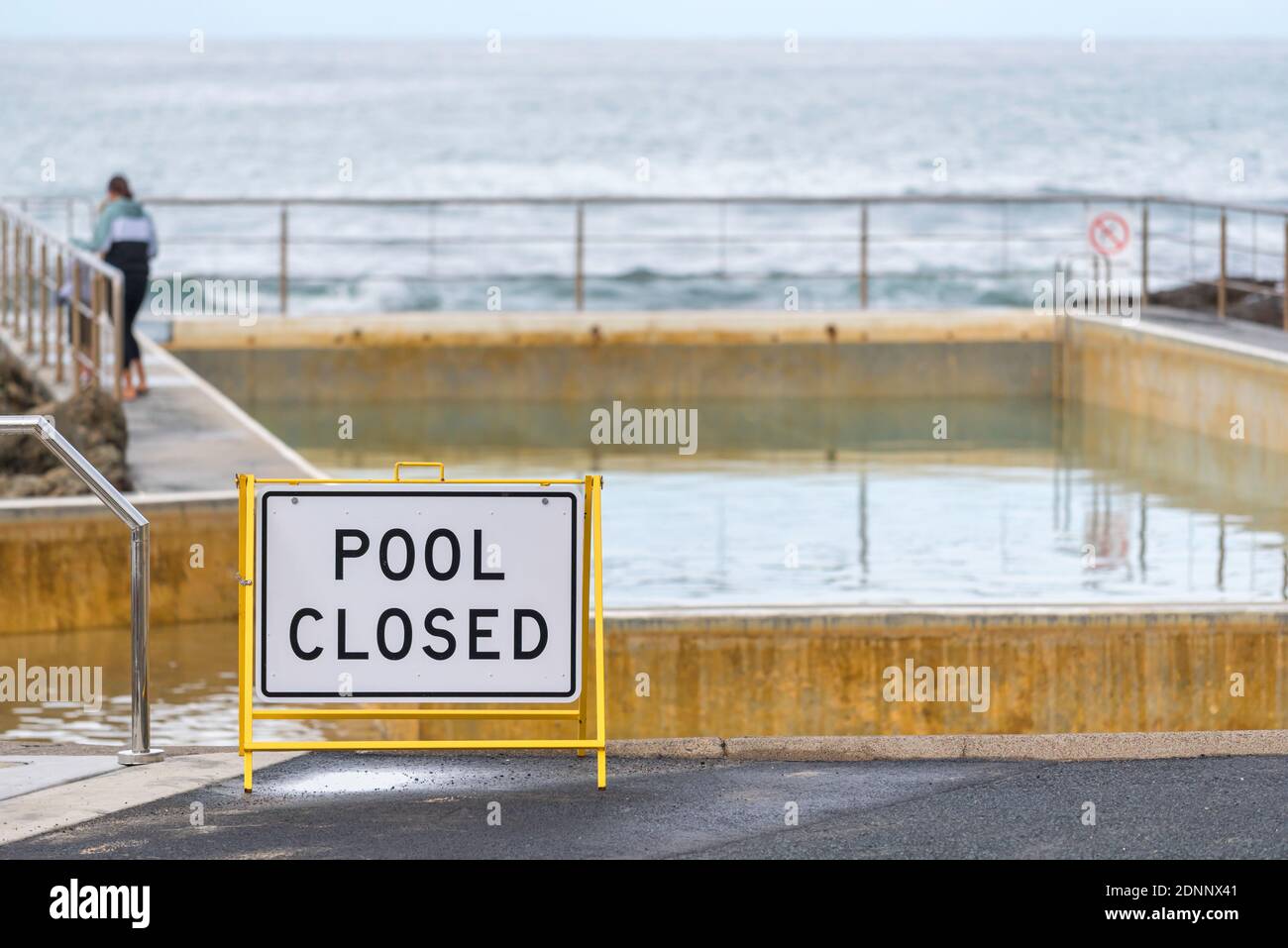 Pool rail cleaning hi-res stock photography and images - Alamy