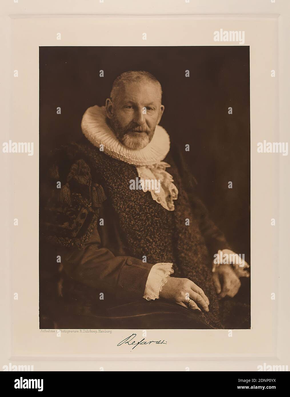 Rudolph Dührkoop, Senator J. F. C. Refardt from the portfolio Hamburgische Männer und Frauen am Anfang des XX. Century, Staatliche Landesbildstelle Hamburg, Collection on the History of Photography, paper, heliogravure, picture size: Height: 22,00 cm; Width: 16,50 cm, signed: recto below the picture: Exposed signature of the sitter, inscribed: recto: engraved on printing plate, below the picture: photograph and photogravure R. Dührkoop, Hamburg, top right in the corner in lead: 12, stamp: recto: handwritten addition: Inv. no. and reference to repro, portrait photography, portrait, en face Stock Photo
