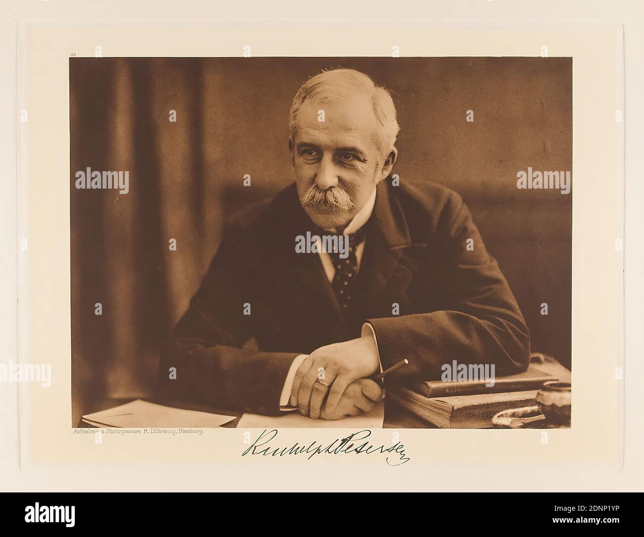 Rudolph Dührkoop, Rudolph Petersen, Director of the Norddeutsche Bank from the portfolio Hamburgische Männer und Frauen am Anfang des XX. Century, Staatliche Landesbildstelle Hamburg, Collection on the History of Photography, paper, heliogravure, image size: height: 16,40 cm; width: 22,10 cm, signed: recto below the image: Exposed signature of the sitter, inscribed: recto: engraved on printing plate, below the image: photograph and photogravure R. Dührkoop, Hamburg, top left above picture 43; top right in the corner noted in lead: 94, stamp: recto: inventory stamp of the State Picture Center Stock Photo