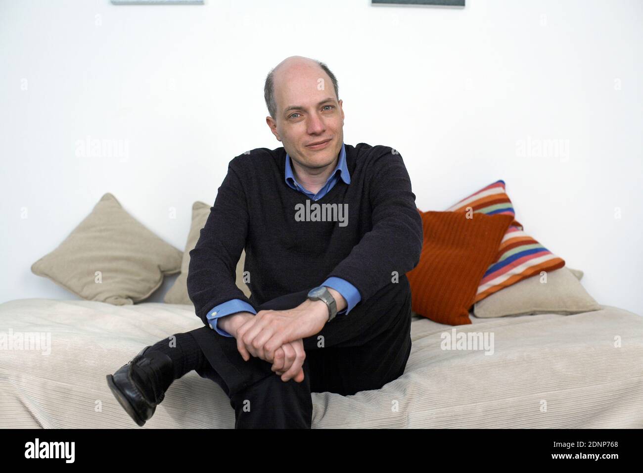 Philosopher Alain de Botton at home in London. Author of The Architecture of Happiness, The Consolations of Philosophy. Stock Photo