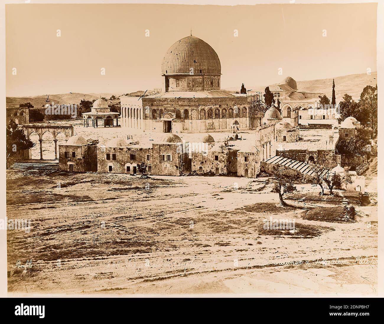 Salomon Street High Resolution Stock Photography And Images Alamy