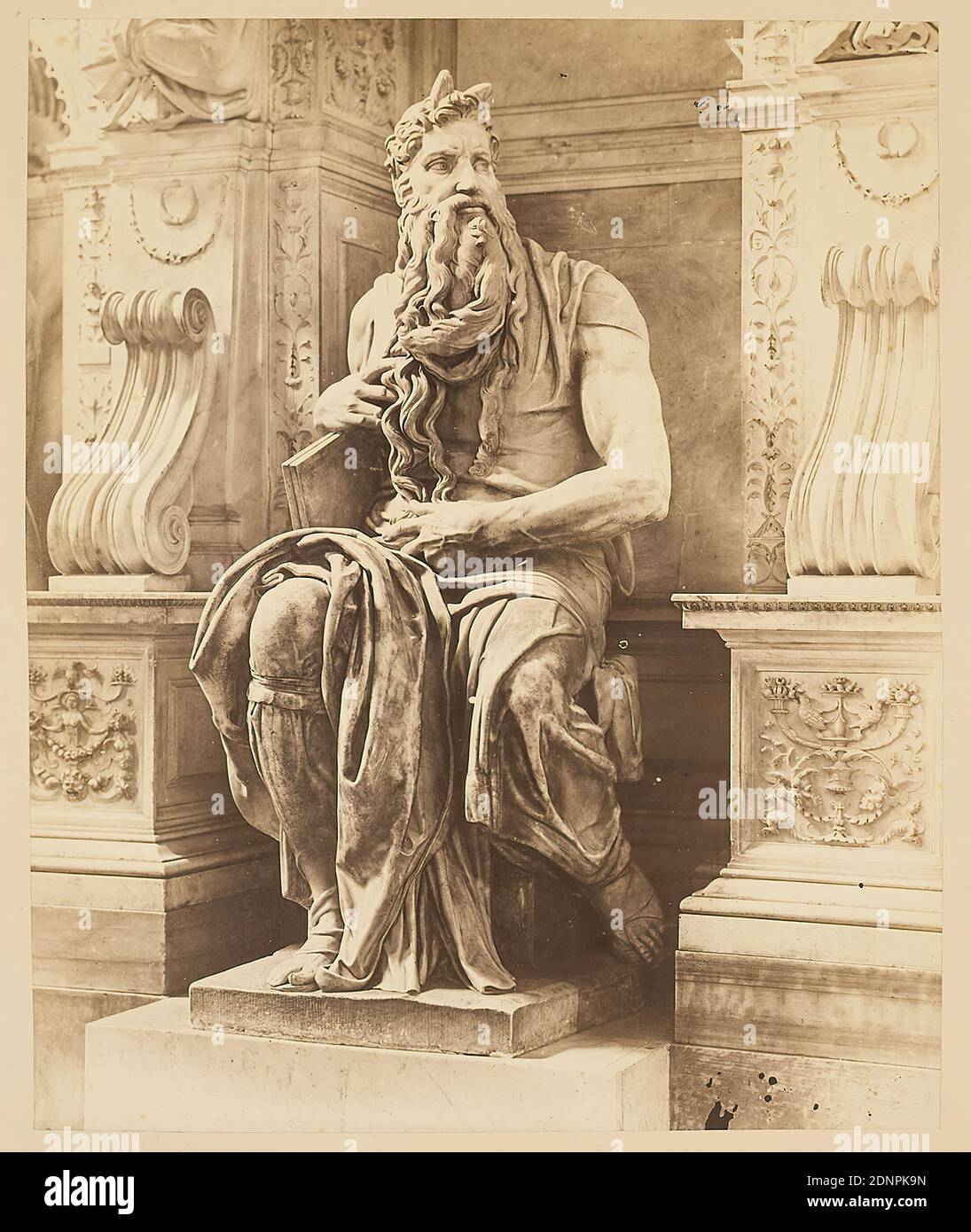 Michelangelo Buonarotti: Moses, Tomb of Pope Julius II, San Pietro in Vincoli, Rome, albumin paper, black and white positive process, image size: height: 38.80 cm; width: 31.80 cm, sculpture, plastic, sculpture art, funerary monument, interior of a church, Moses Stock Photo