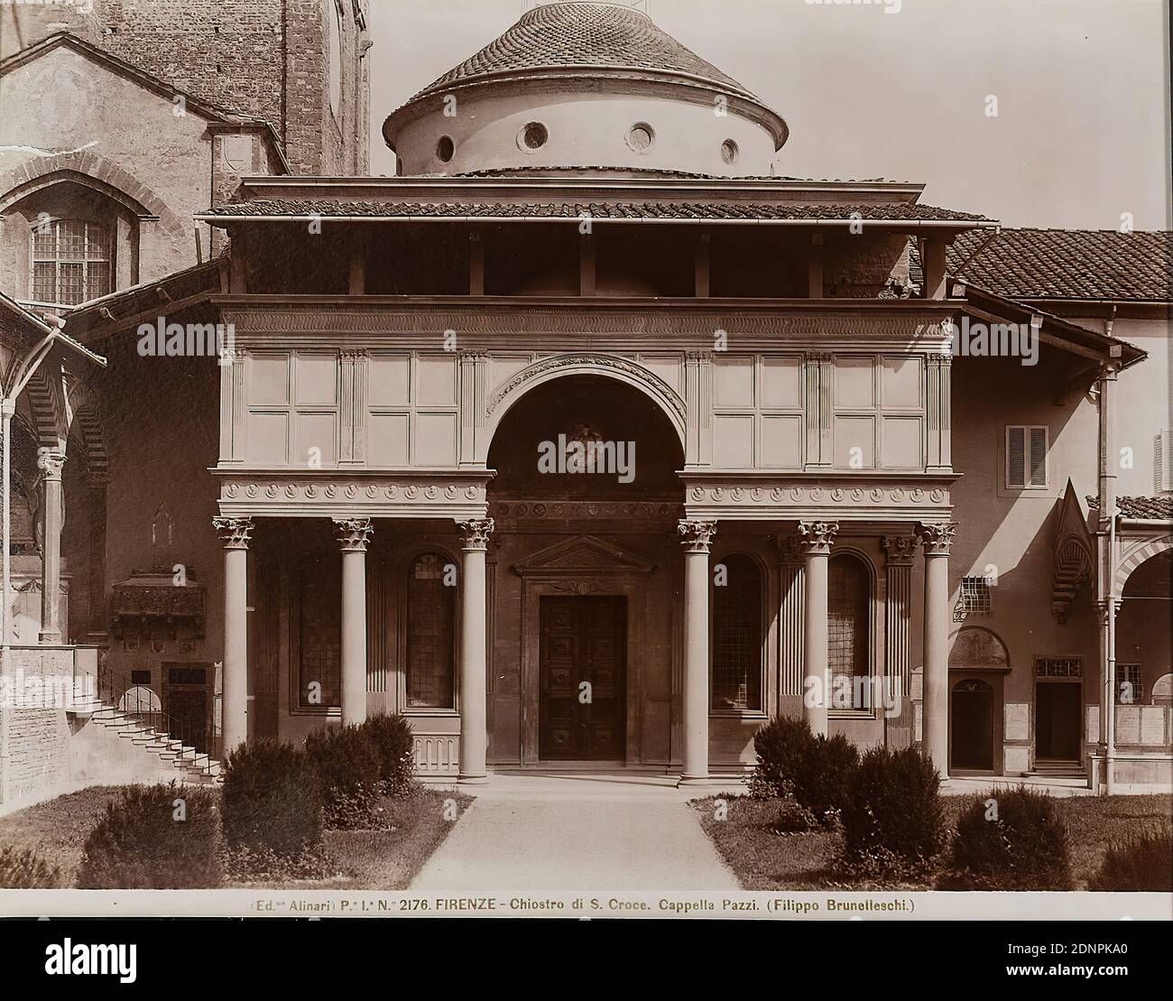 Filippo Brunelleschi, Pazzi Chapel, S. Croce, Florence, albumin paper, black and white positive process, image size: height: 19.00 cm; width: 25.00 cm, FIRENZE - Chiostro di S. Croce. Cappella Pazzi. (Filippo Brunelleschi.), architectural photography, travel photography, column, pillars (architecture), exterior of a church, hist. building, locality, street, Florence Stock Photo