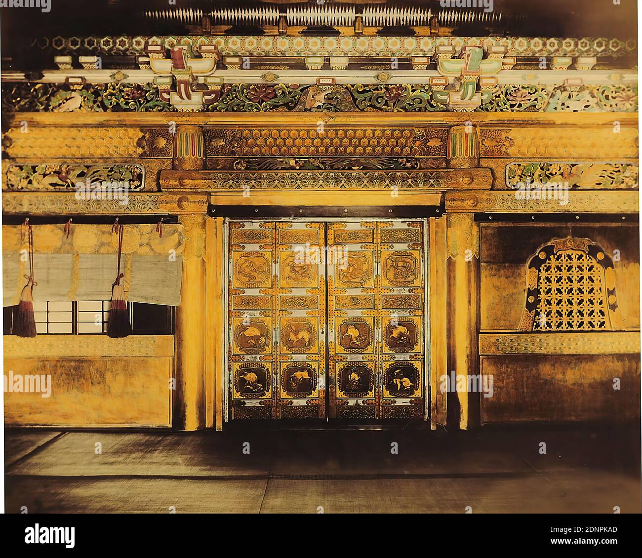 entrance door of a temple, Nikko, albumin paper, black and white positive process, hand-colored, image size: height: 39,30 cm; width: 48,10 cm, inscribed: recto u.: in lead: Nikko, travel photography, temples and sanctuaries (Hinduism, Buddhism, Jainism Stock Photo