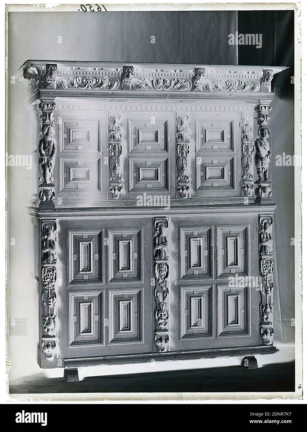 Wilhelm Weimar, credenza cabinet, glass negative, black and white negative process, total: height: 23,8 cm; width: 17,8 cm, numbered: top left: in black ink: 1650, work of applied arts (wood, e.g. panelling), ornaments, angels (Christian religion), fruits, cupids, putti, tendril ornament, grape, supporting figure, furniture and household effects. As a trained engraver and graduate of the School of Arts and Crafts Stock Photo