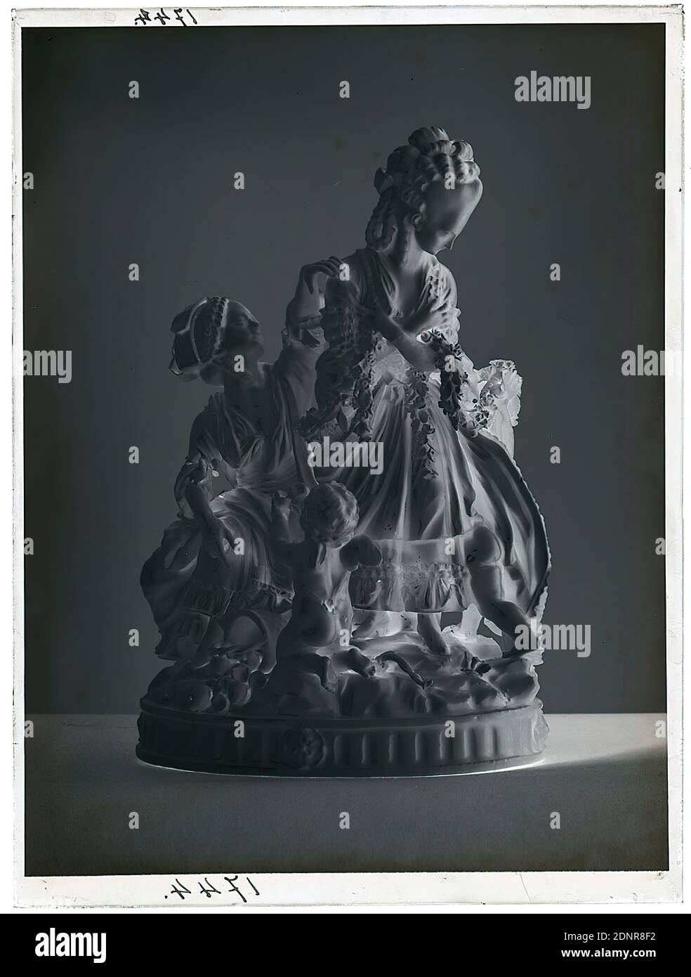 Wilhelm Weimar, small sculpture The Matchmaker, glass negative, black and white negative process, total: height: 23.8 cm; width: 17.8 cm, numbered: top left: in black ink: 1744, numbered: bottom left: in black ink: 1744. The Museum of Applied Arts (ceramics), handicrafts, arts and crafts, industrial design, works of applied art (ceramics Stock Photo