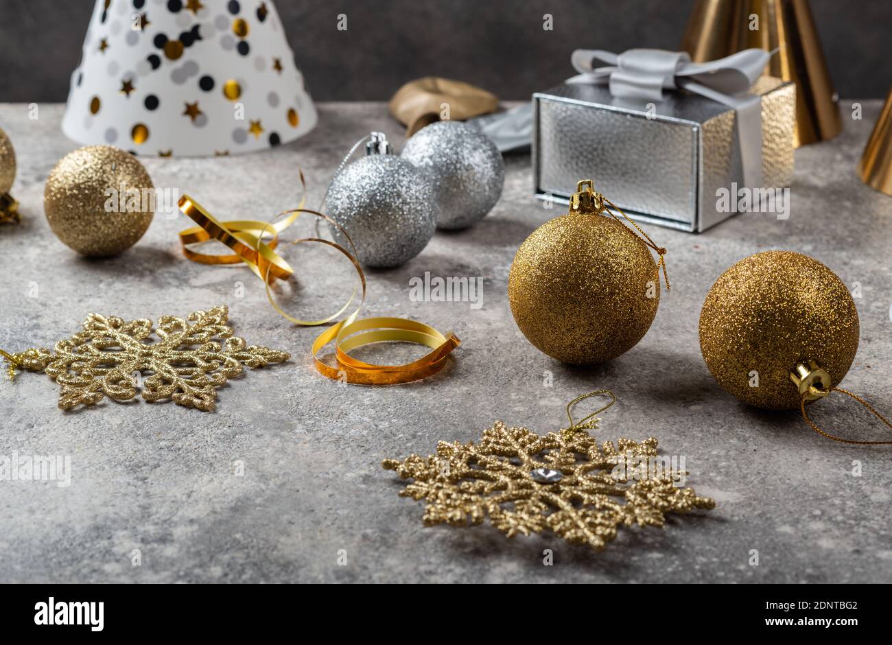 Christmas gold silver decorations Balls 