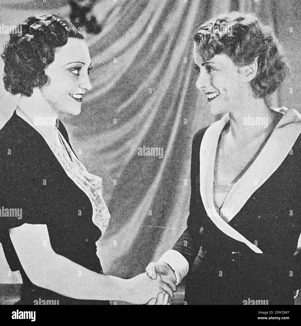 Photograph of Judy Kelly (1913-1991) and Molly Lamont (1910-2001). Stock Photo