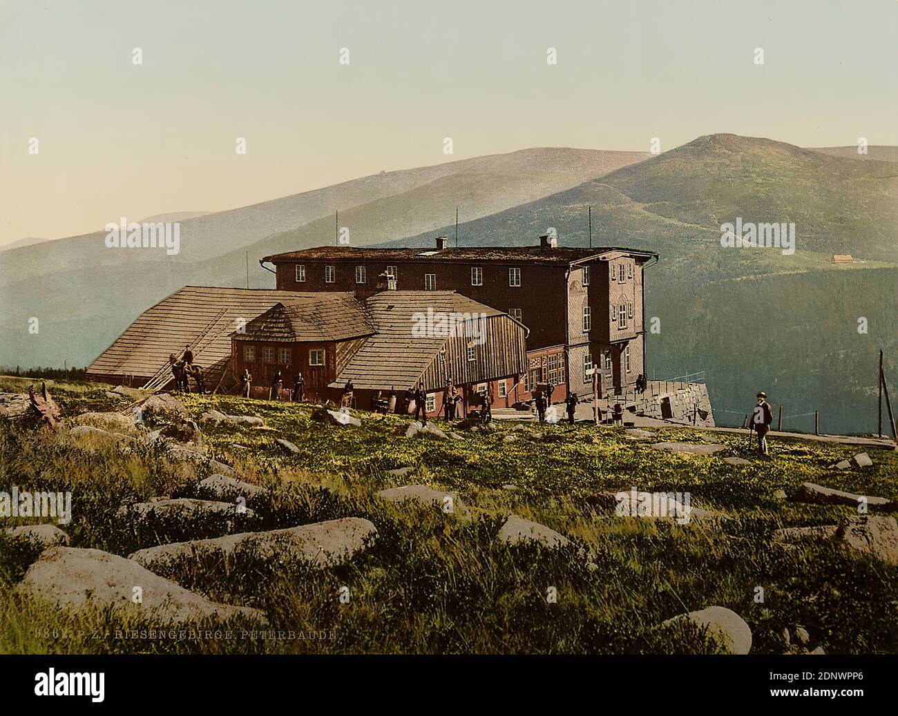 Giant Mountains. Peterbaude, Staatliche Landesbildstelle Hamburg, collection on the history of photography, photochrome print, Total: Height: 16,70 cm; Width: 22,70 cm, titled: recto u. li.: title, stamp of the Staatliche Landesbildstelle Hamburg, travel photography, landscape photography, hist. building, locality, street Stock Photo