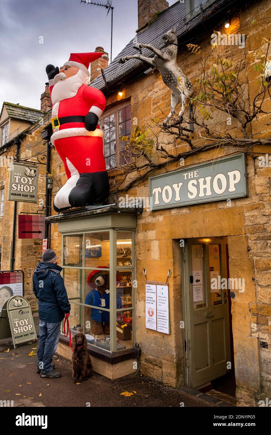 Inflatable christmas decorations hires stock photography and images