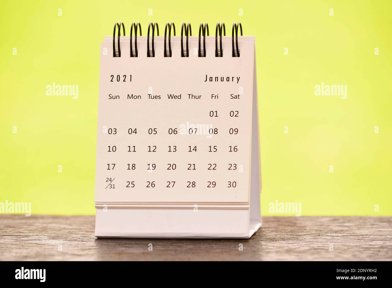 January 2021 calendar with yellow blurred background - 2021 new year ...