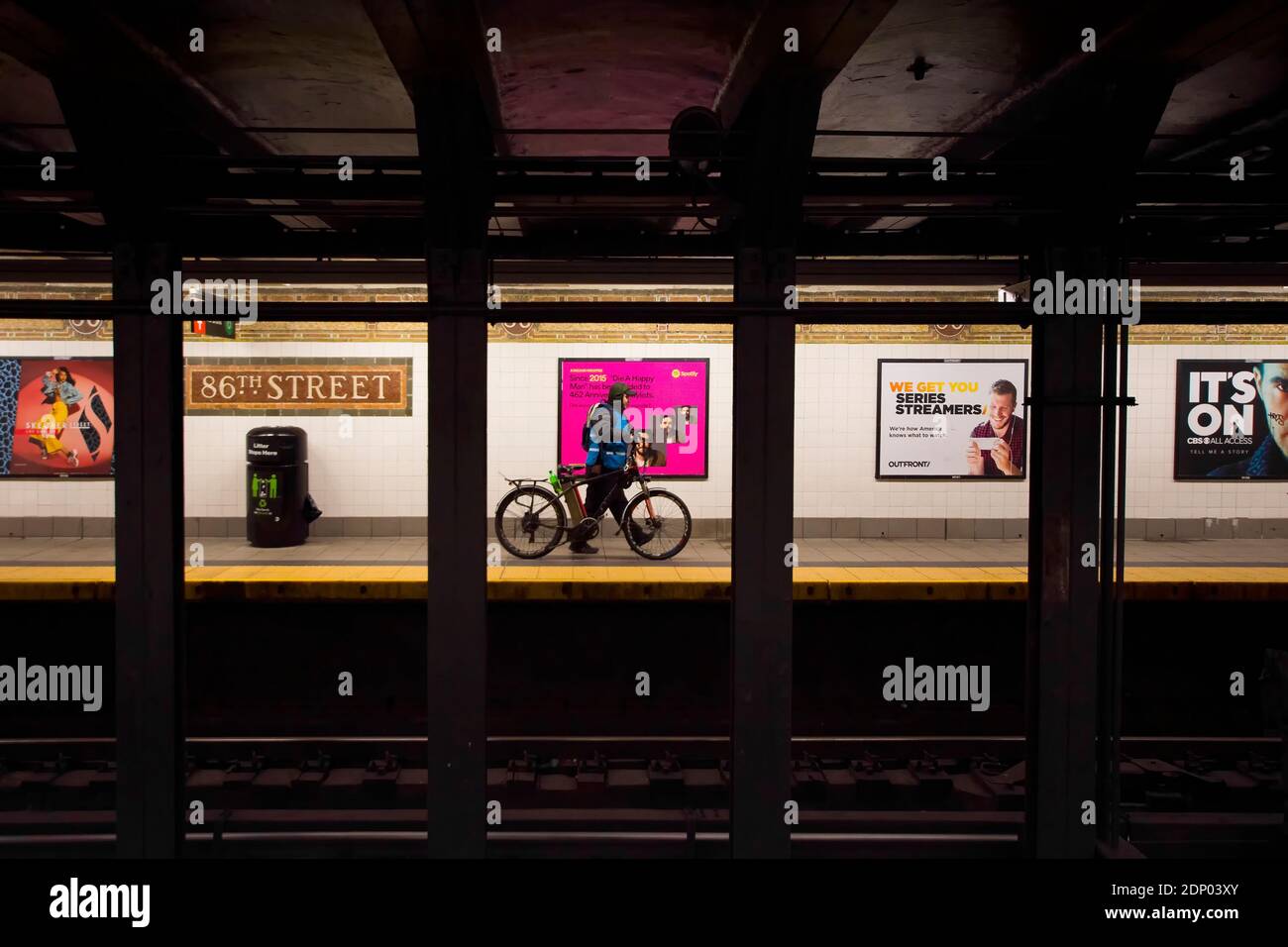 86 th street metro station hi-res stock photography and images - Alamy