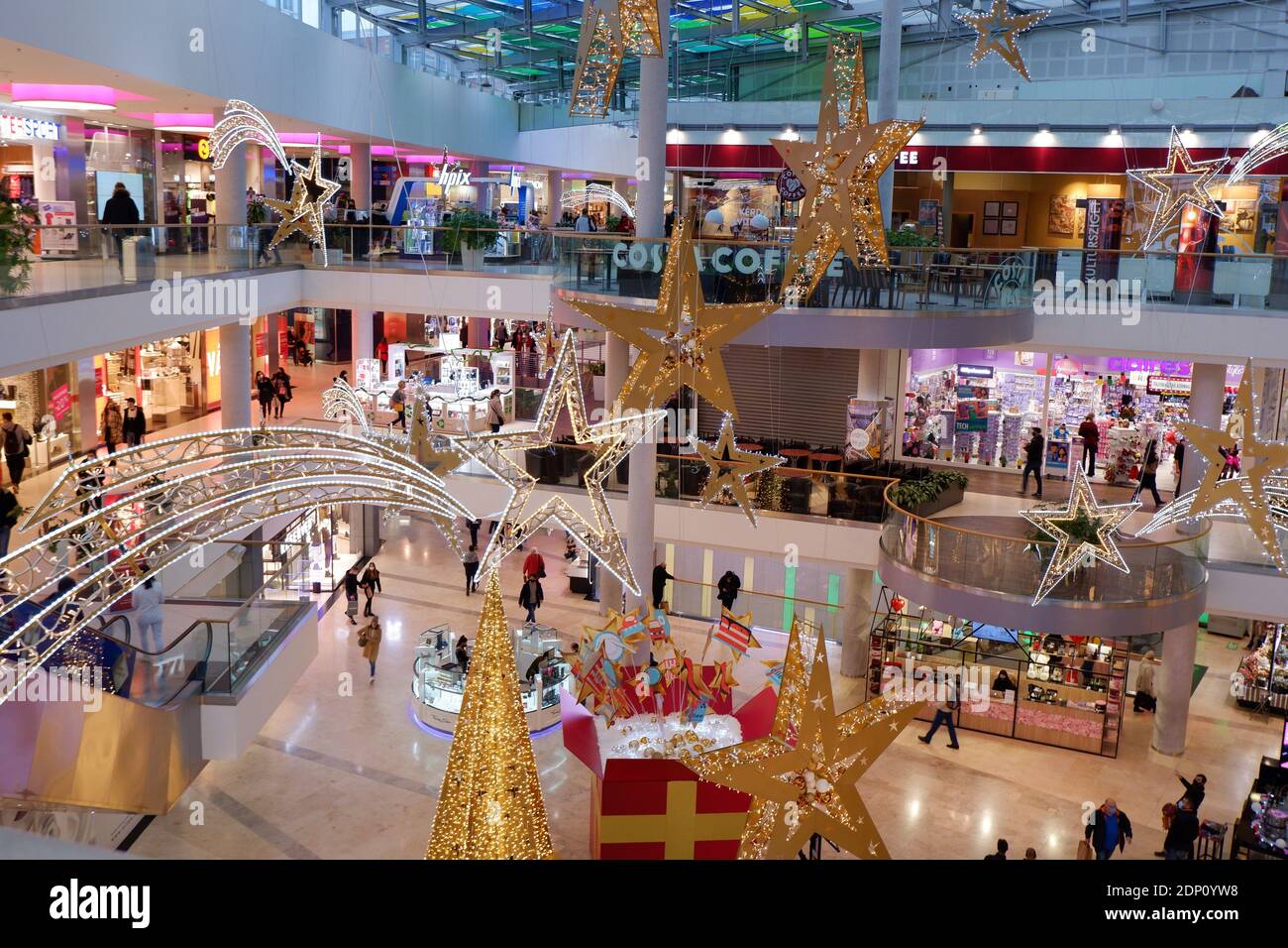 Budapest, Hungary - December 18, 2020: Inside of the large shopping center  Allee with shops, shopping people and christmas decoration in Budapest  Stock Photo - Alamy