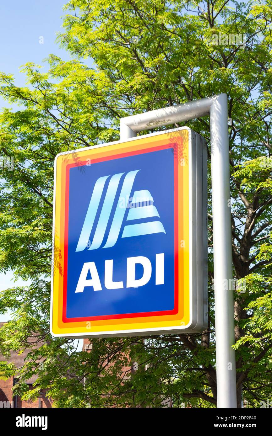 Aldi Supermarket sign, New Road, Stourbridge, West Midlands, England, United Kingdom Stock Photo