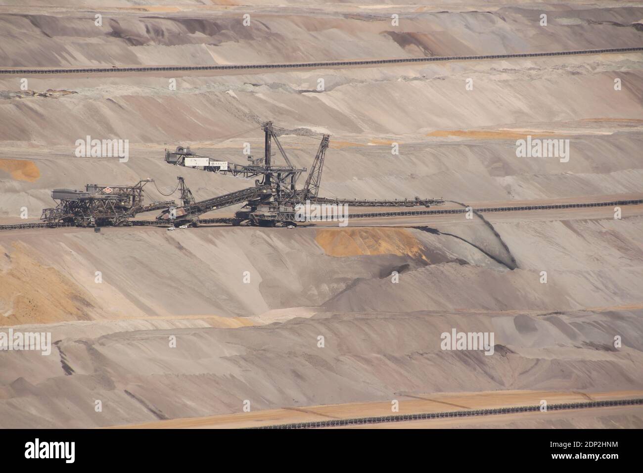 Blick in den Braunkohletagebau Hambach in der Nähe von Düren Stock Photo