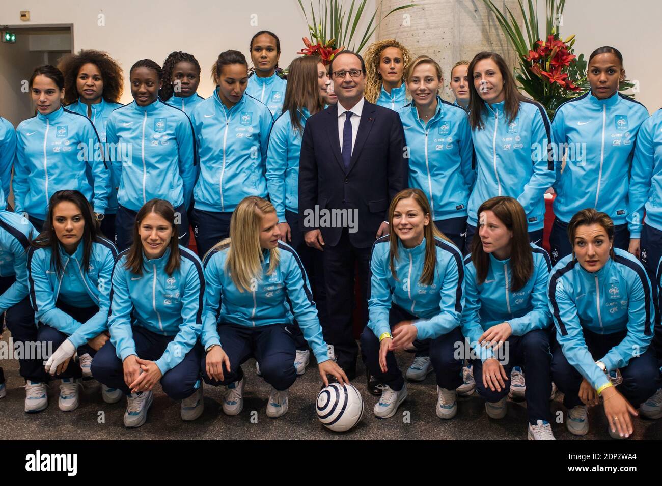 French women's football team hi-res stock photography and images - Alamy