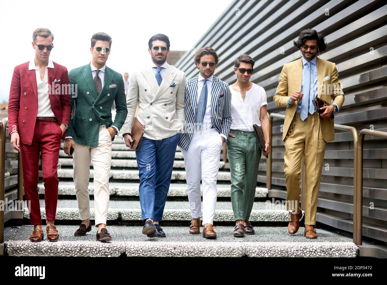 Street style arriving at Pitti Uomo 88 in Florence Italy on June 17th 2015. Photo by Marie Paola Bertrand Hillion ABACAPRESS.COM Stock Photo Alamy