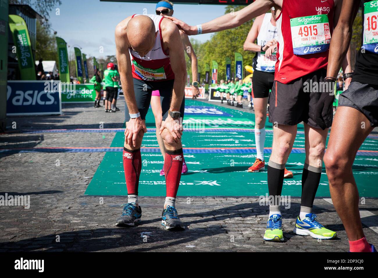 Marathon de paris hi-res stock photography and images - Alamy
