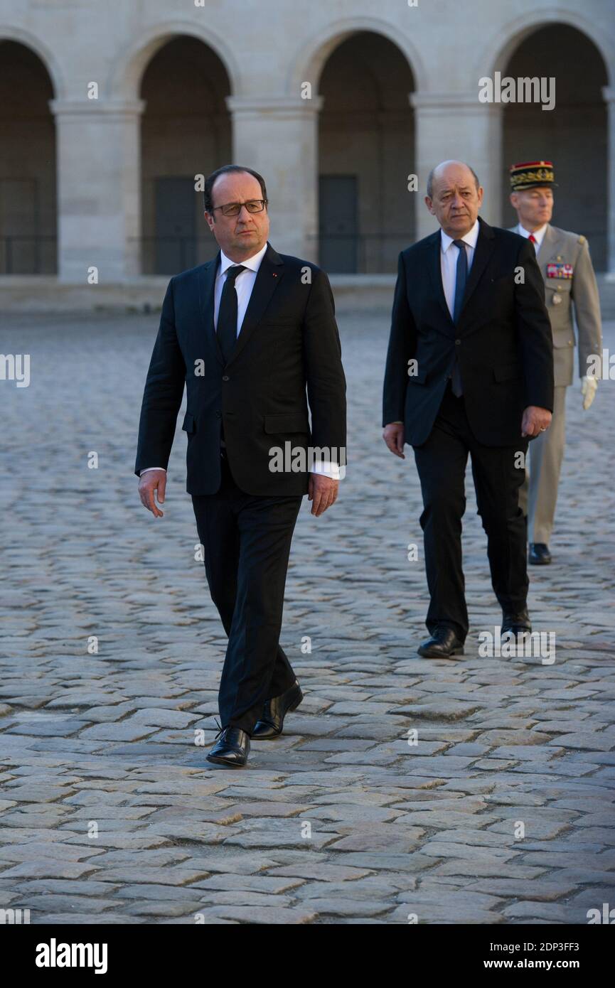 French president Francois Hollande and Defence minister Jean-Yves Le Drian attend a state funeral ceremony for late French World War II hero Jean-Louis Cremieux-Brilhac at the Hotel des Invalides in Paris, France on April 15, 2015. A towering figure in the French Resistance, Cremieux-Brilhac, one of the first to condemn the Nazi gas chambers, died on April 8, 2015 aged 98. Photo by Thierry Orban/ABACAPRESS.COM Stock Photo