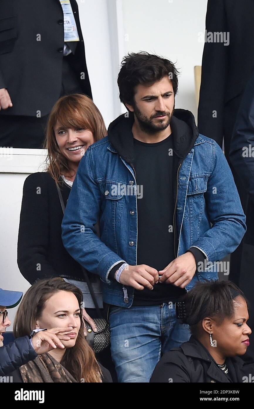 Axelle Laffont et Cyril Paglino attending the French First League soccer  match, Paris Saint-Germain Vs Lille At Parc des Princes stadium in Paris,  France on April 25, 2015. Photo by Laurent Zabulon/ABACAPRESS.COM