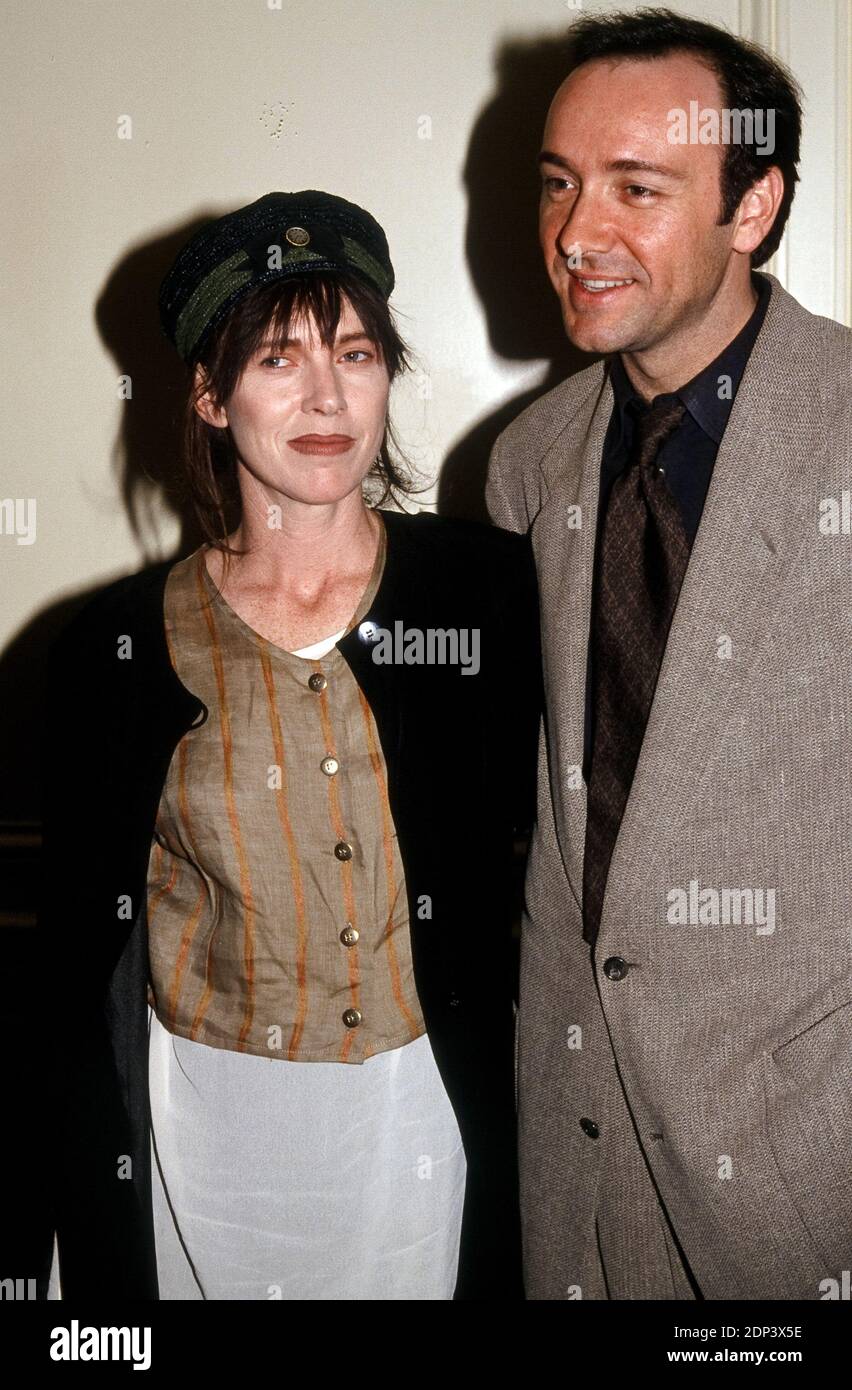 Stars of "The Ref," Judy Davis, Kevin Spacey, circa 1994 / File Reference #  34000-1430PLTHA Stock Photo - Alamy