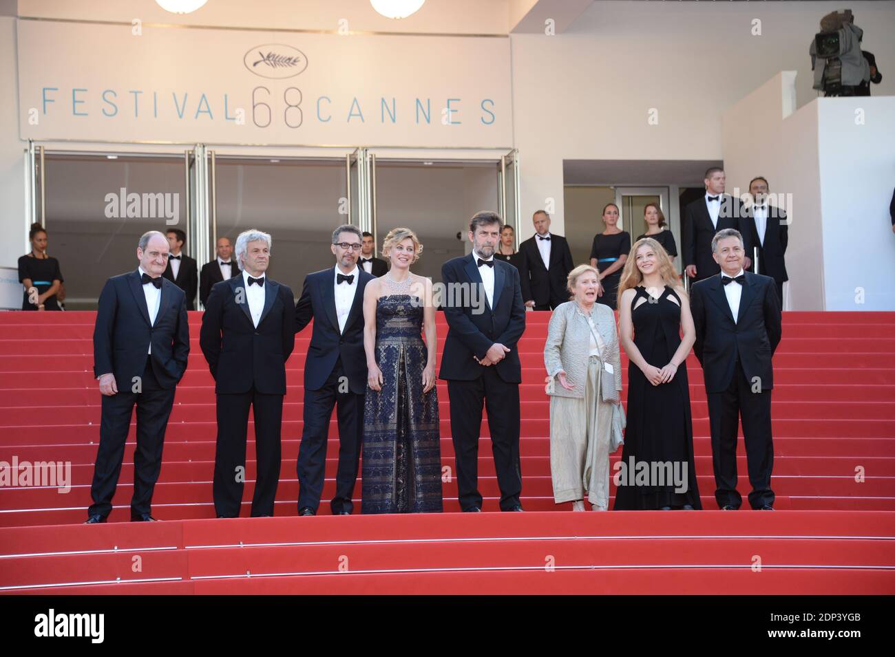 Tapis rouge cannes hi-res stock photography and images - Page 21 - Alamy