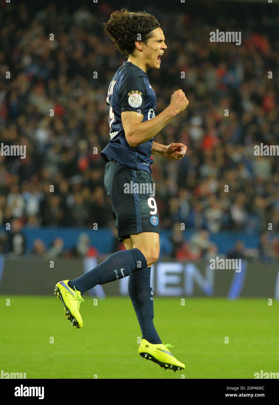 Poster, Affiche Paris Saint-Germain FC - Edinson Cavani en ligne | 3+1