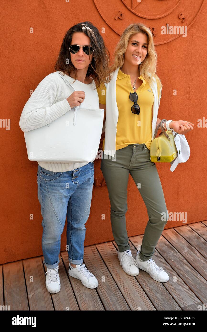 Lorie Pester et Joyy posent au Village du tournoi de tennis de Roland  Garros a Paris, France, le 27 mai 2015, Photo by Nicolas  Briquet/ABACAPRESS.COM Stock Photo - Alamy
