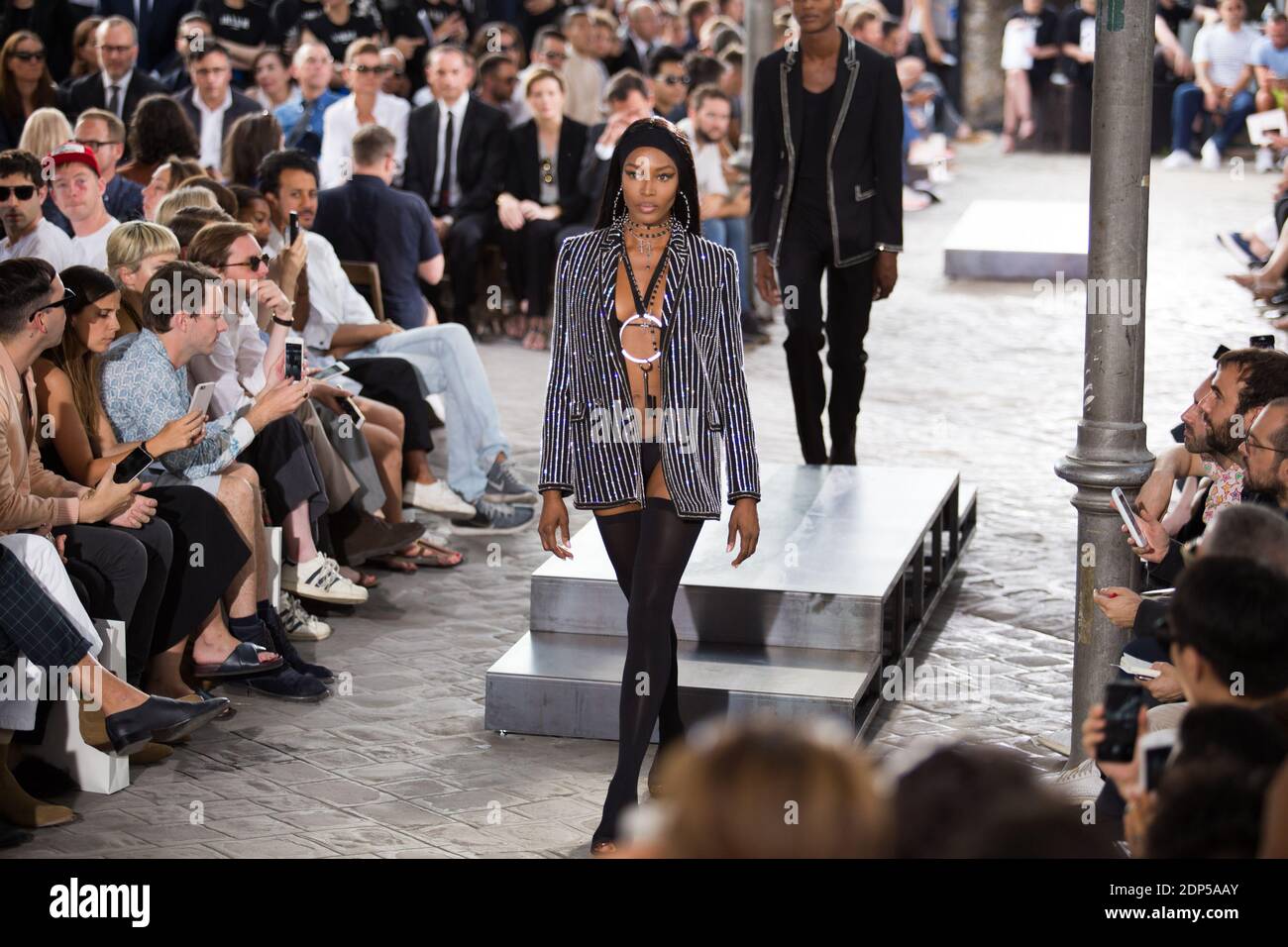 naomi campbell givenchy