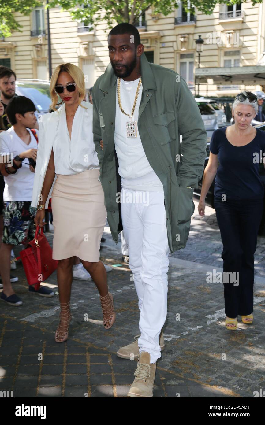 LE JOUEUR NBA AMAR'E STOUDEMIRE ET SA FEMME ALEXIS WELCH - ARRIVEES AU DEFILE  BALMAIN HOMME - FASHION WEEK DE PARIS Photo by Nasser  Berzane/ABACAPRESS.COM Stock Photo - Alamy