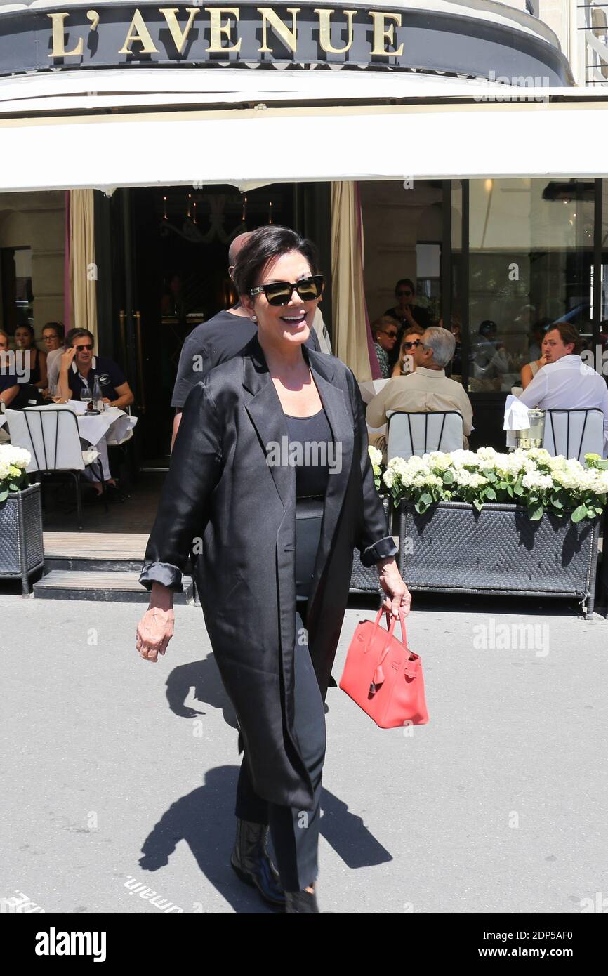 KRIS JENNER ET COREY GAMBLE SORTENT DU RESTAURANT 'L'AVENUE' Photo by Nasser Berzane/ABACAPRESS.COM Stock Photo