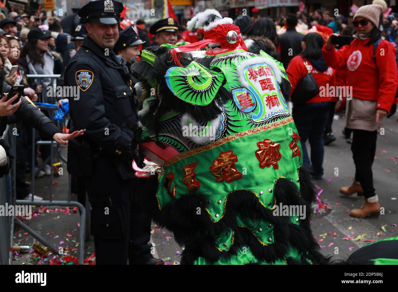Chinese New Years parade in chinatown NYC Stock Photo Alamy