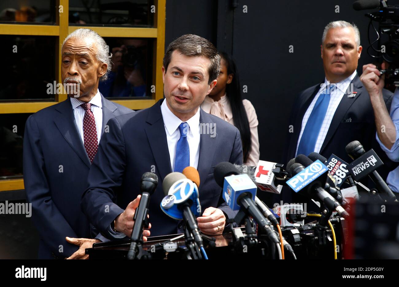 New York, USA. 29th Apr, 2019. Presidential candidate and the former Mayor of South Bend Indiana meets with Reverend Al Sharpotn at Sylvias restaurant on April 29, 2019 in Harlem New York(Photo by John Lamparski/SIPA USA) Credit: Sipa USA/Alamy Live News Stock Photo