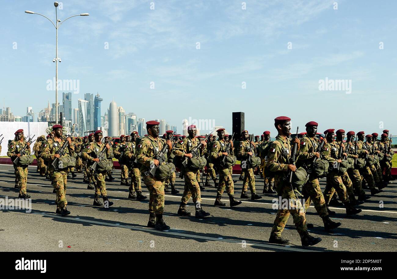 Qatar armed forces hi-res stock photography and images - Alamy