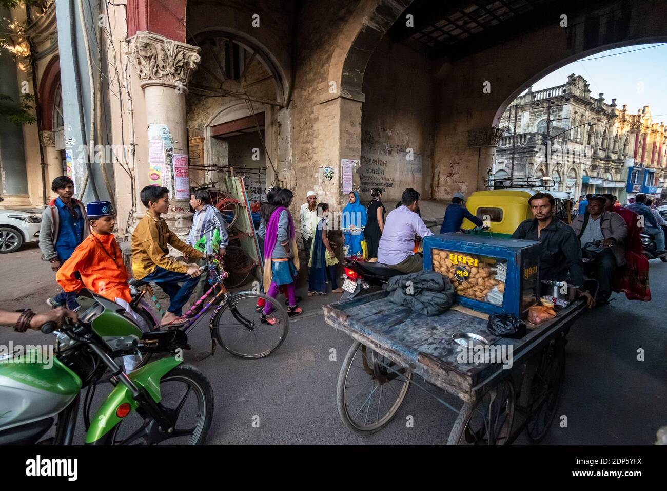 Old willingdon road hires stock photography and images Alamy