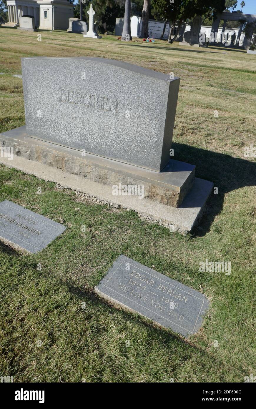 Edgar bergen hi-res stock photography and images - Page 2 - Alamy